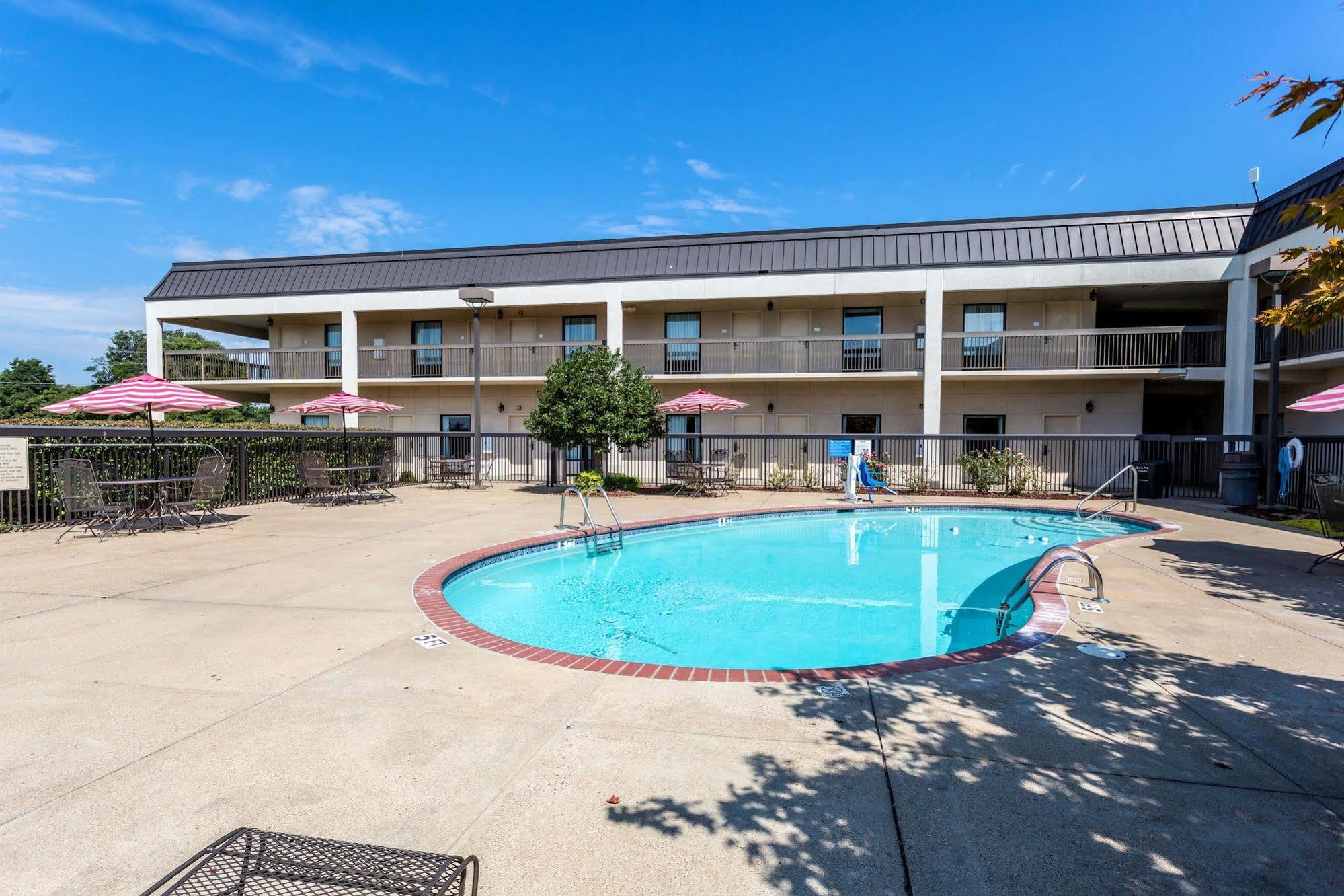 Quality Inn Union City Us 51 Buitenkant foto